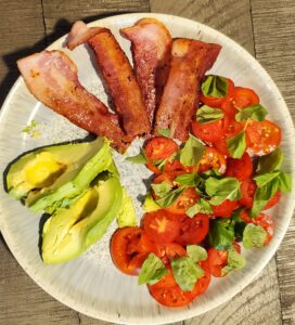 Keto avocado, tomato and bacon salad