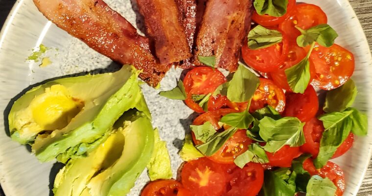 Keto Avocado, Tomato, and Bacon Salad